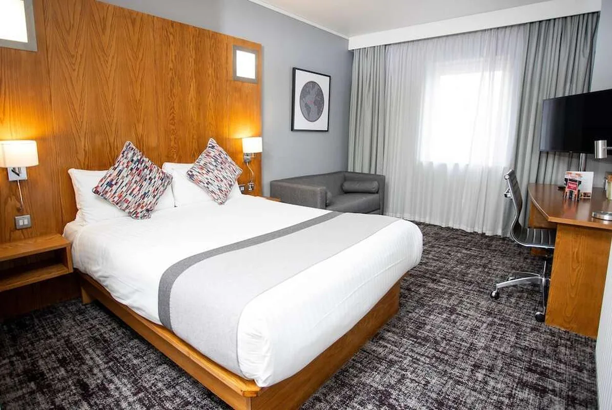 Hotel Ramada by Wyndham Belfast City Centre — hoofdfoto