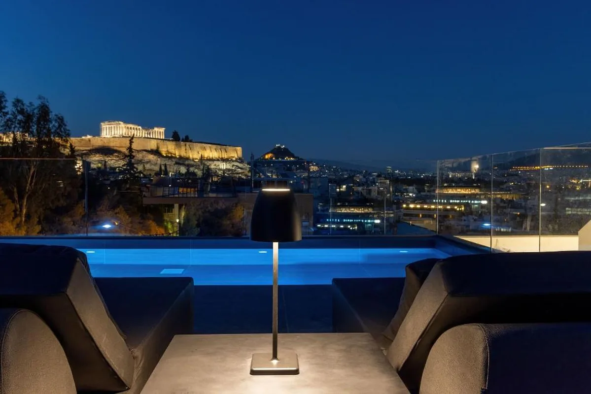 Neoma Hotel — hoofdfoto