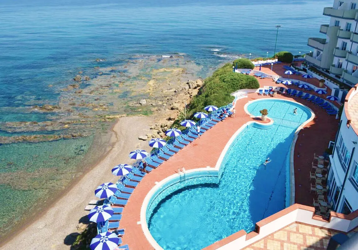 Carlton Hotel Riviera, hoofdfoto