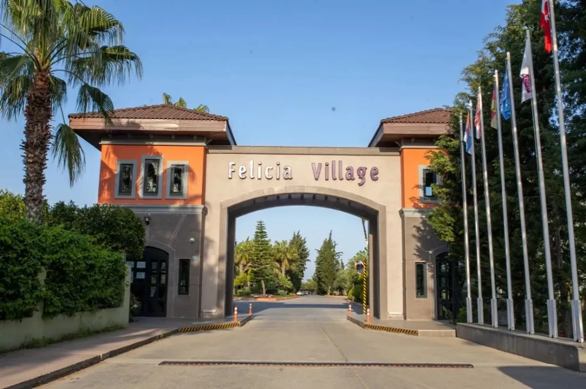 Felicia Village — hoofdfoto
