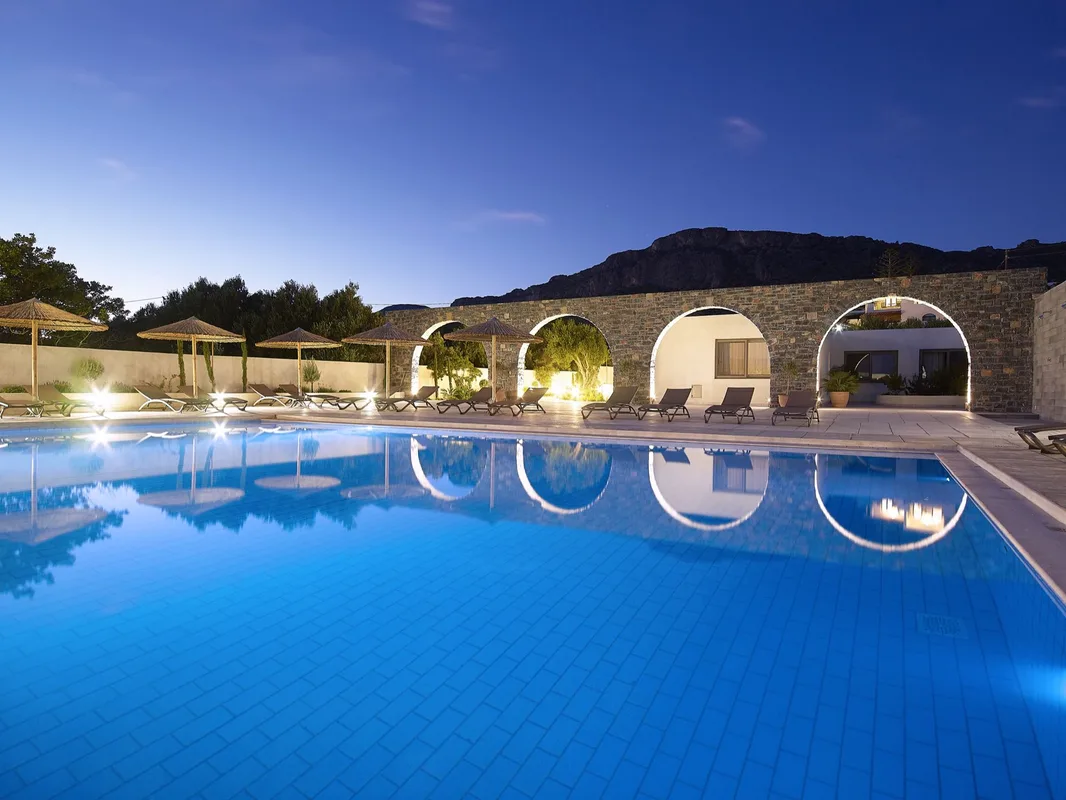 Coriva Beach Hotel & Bungalows — hoofdfoto