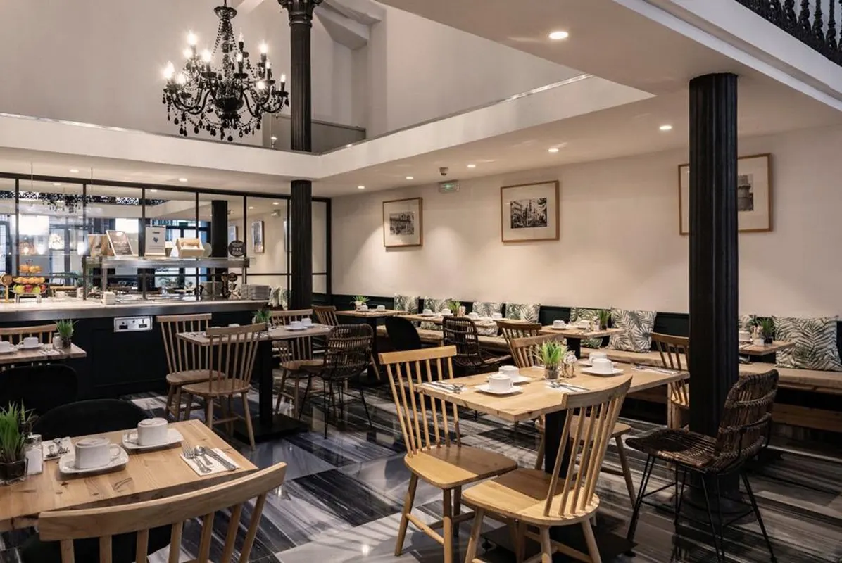 Petit Palace Plaza de la Reina — hoofdfoto