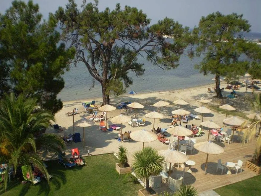 Rachoni Bay Hotel — hoofdfoto