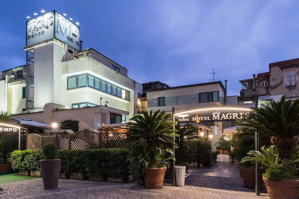 Magri's Hotel — hoofdfoto