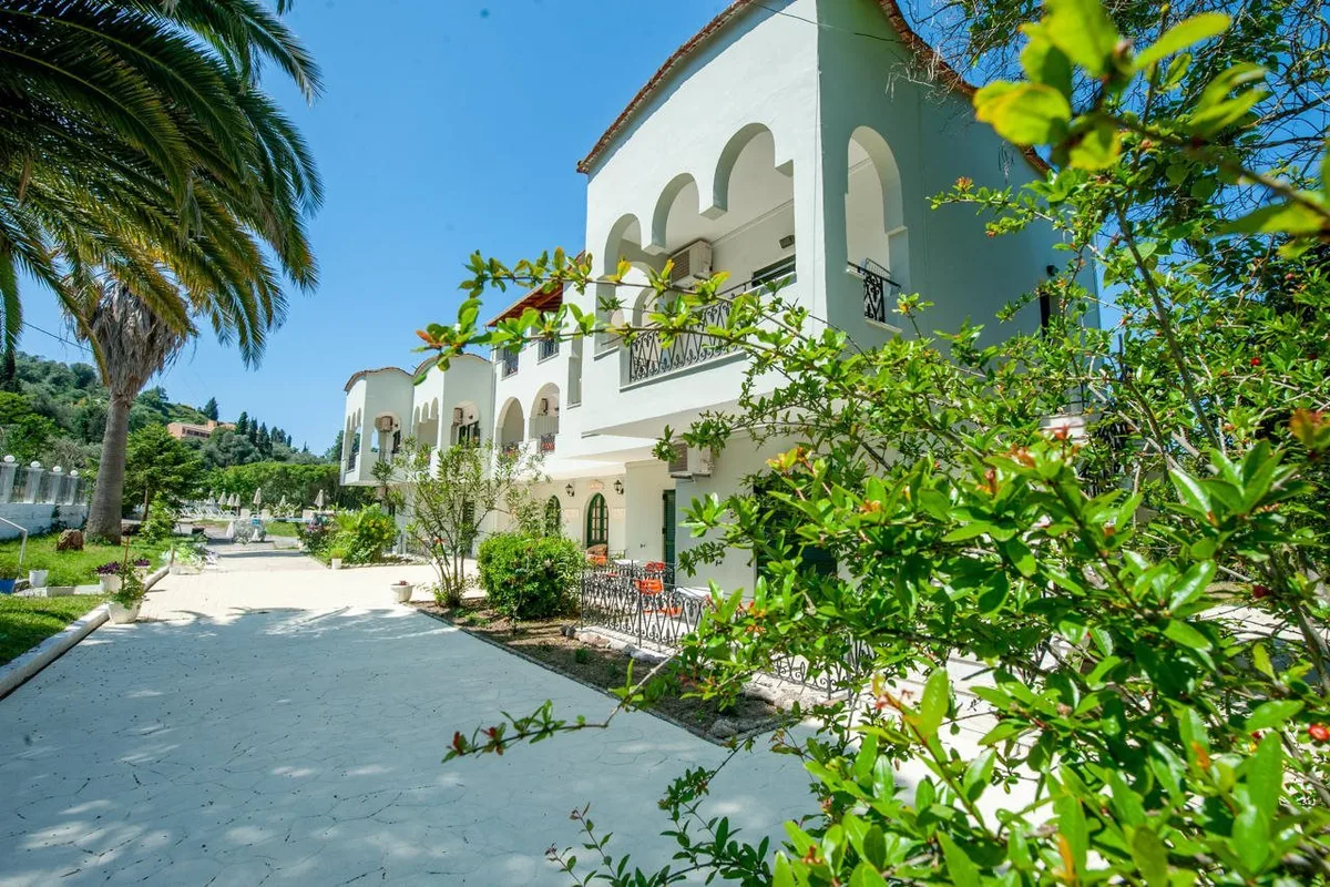 Vassilis Paradise Garden Aparthotel — hoofdfoto