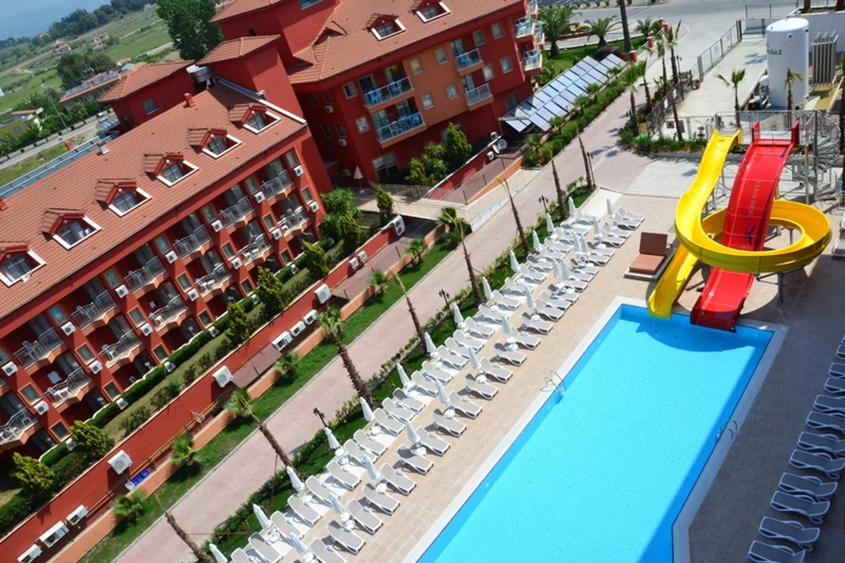 Club Side Coast Hotel — hoofdfoto