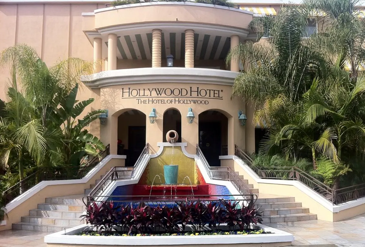 Hollywood Hotel — hoofdfoto