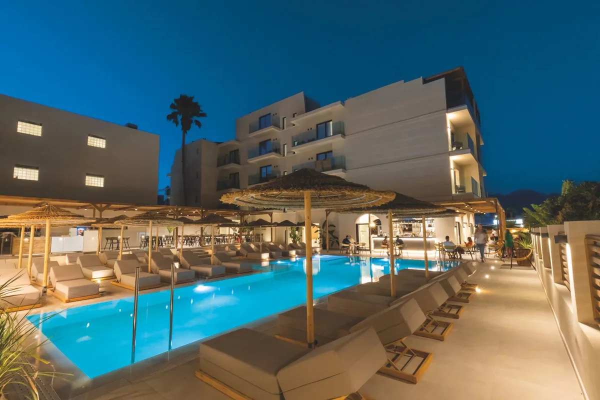 Cabana Blu Hotel & Suites — hoofdfoto