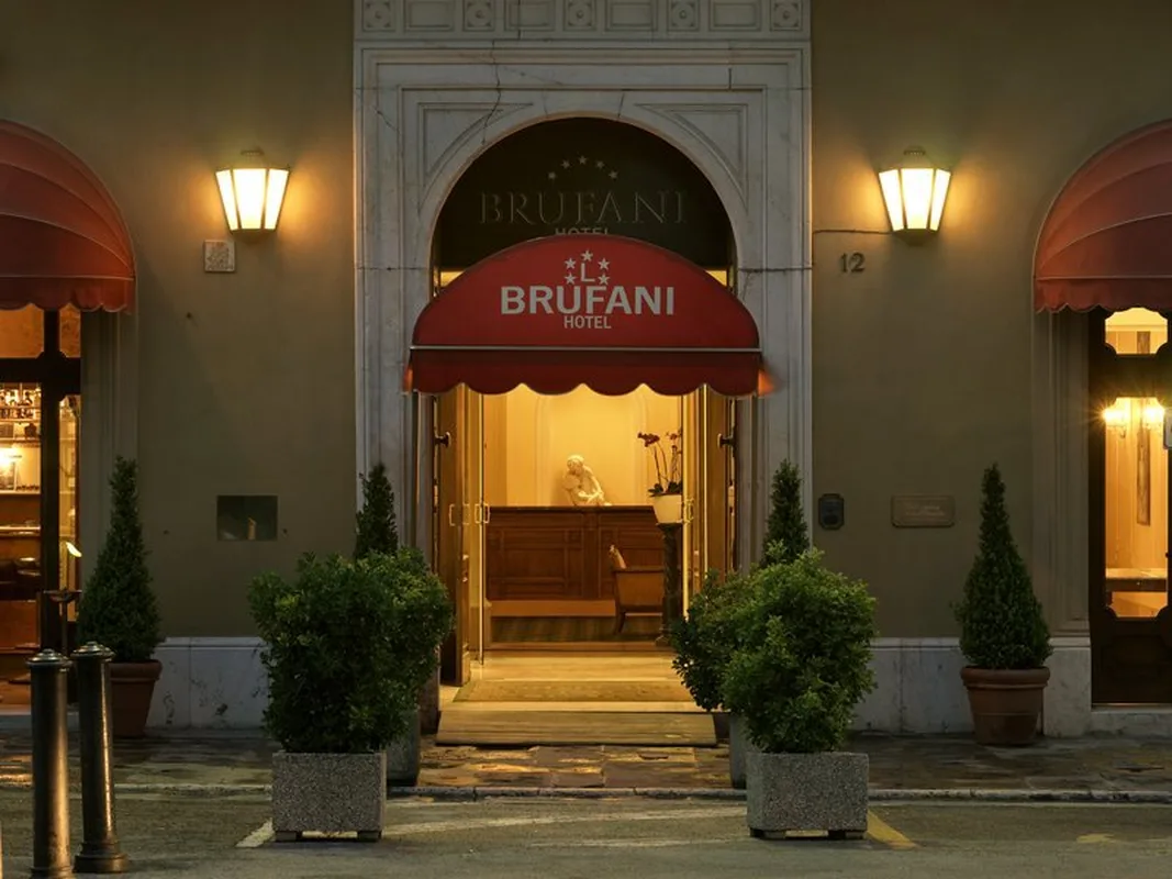 Sina Brufani — hoofdfoto