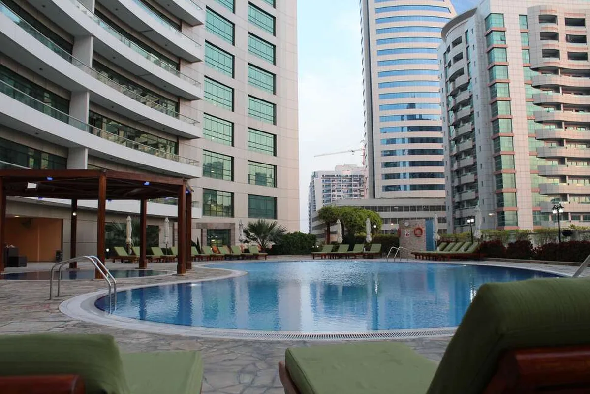 Time Oak Hotel & Suites — hoofdfoto