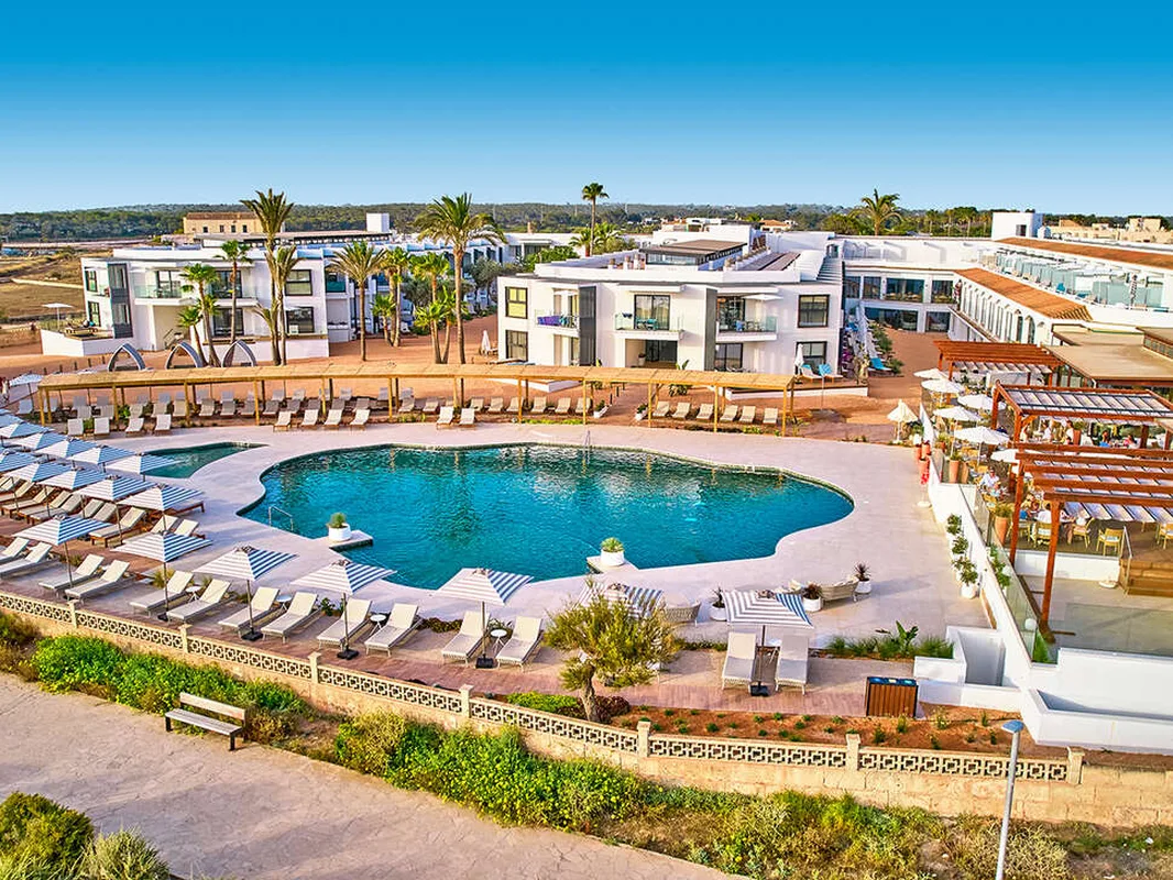 Universal Grand Leon & Spa — hoofdfoto