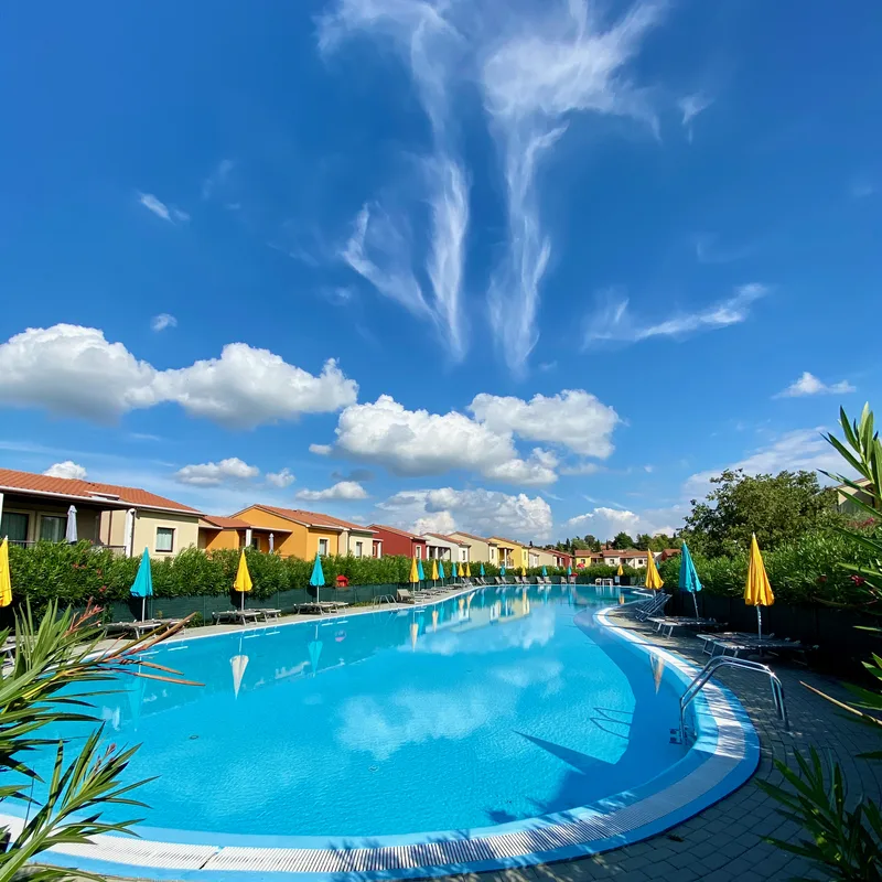 Belvedere Village — hoofdfoto