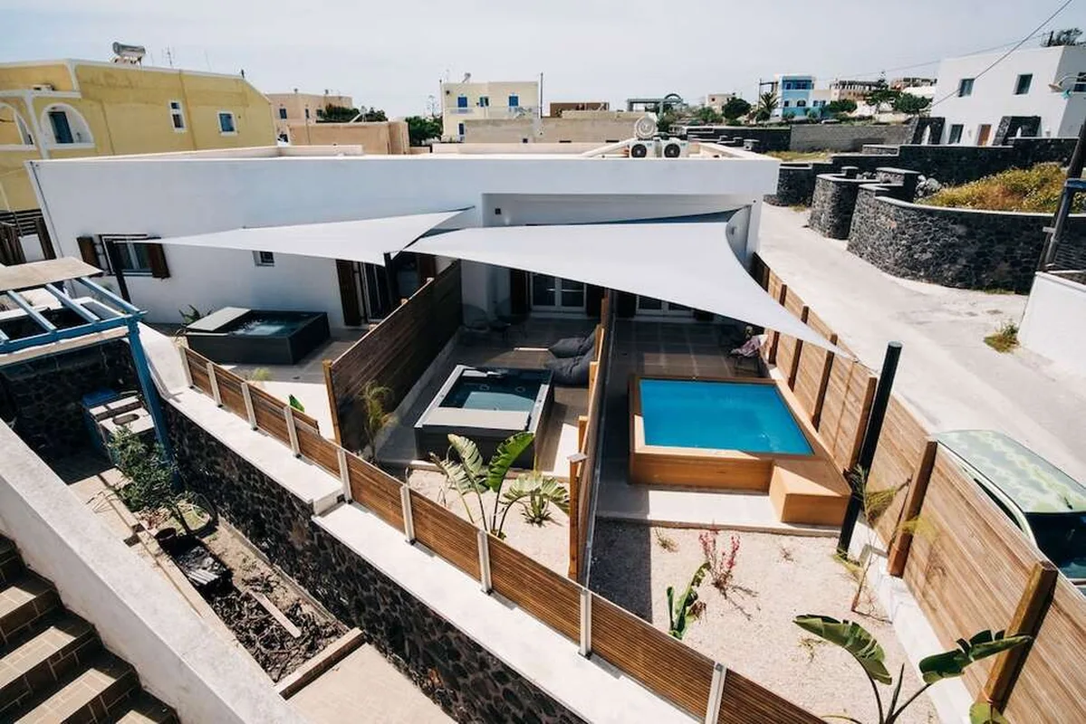 Mesanto Luxury Suites — hoofdfoto