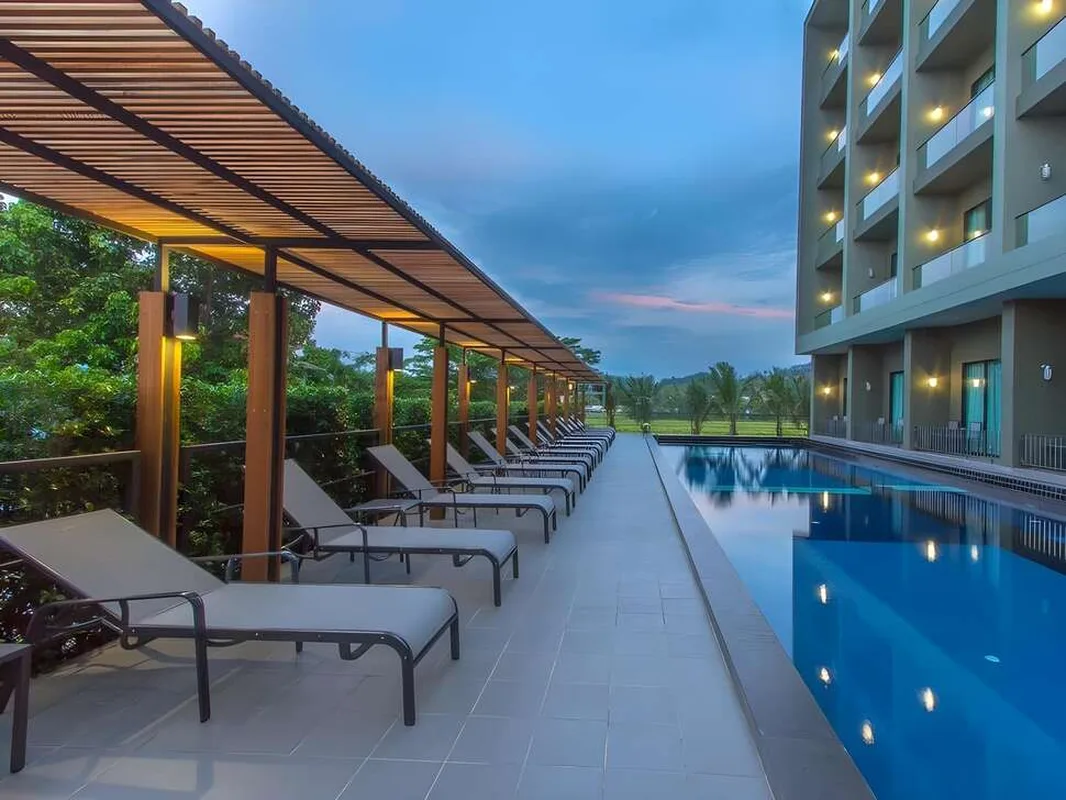 Marina Express Aviator Phuket Airport — hoofdfoto