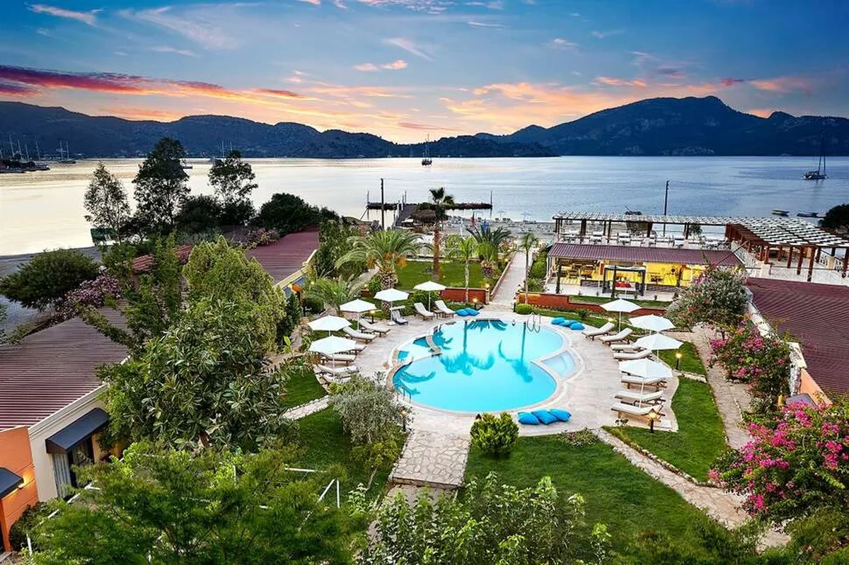 Fi Light Solto Boutique Beach Hotel — hoofdfoto