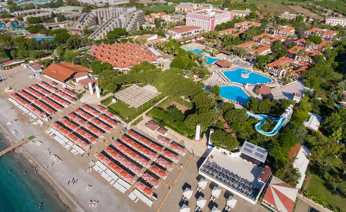 Swandor Kemer — hoofdfoto