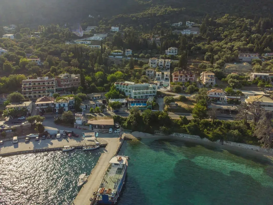 Tropicana Inn, hoofdfoto
