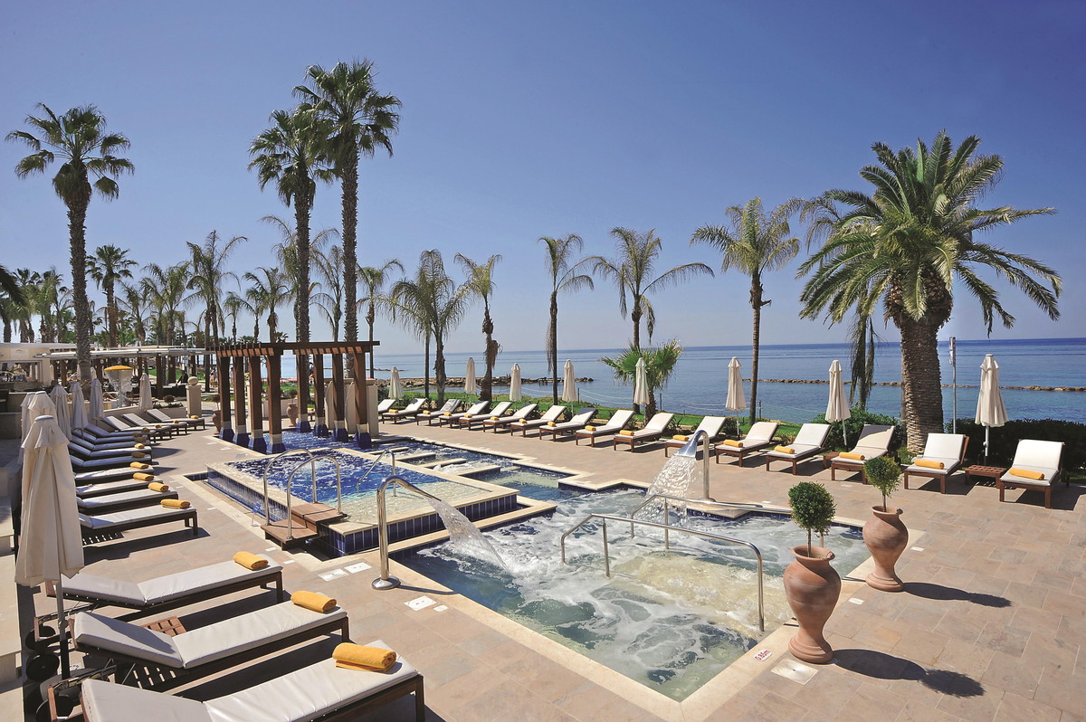 Alexander The Great Beach Hotel — hoofdfoto