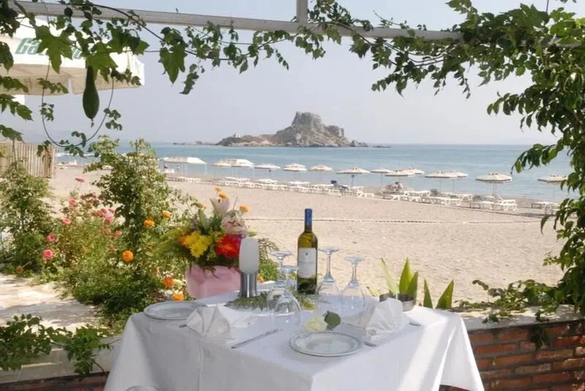 Sacallis Inn Beach Hotel — hoofdfoto