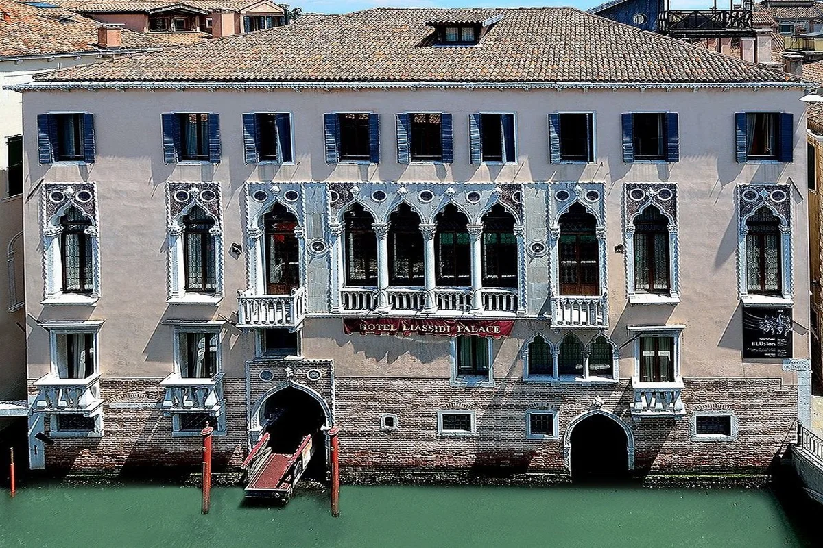 Liassidi Palace — hoofdfoto