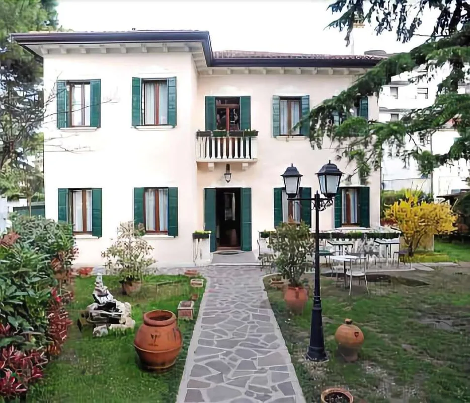 Villa Crispi — hoofdfoto