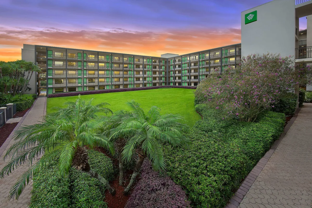 Wyndham Garden Lake Buena Vista Disney Springs Resort Area — hoofdfoto
