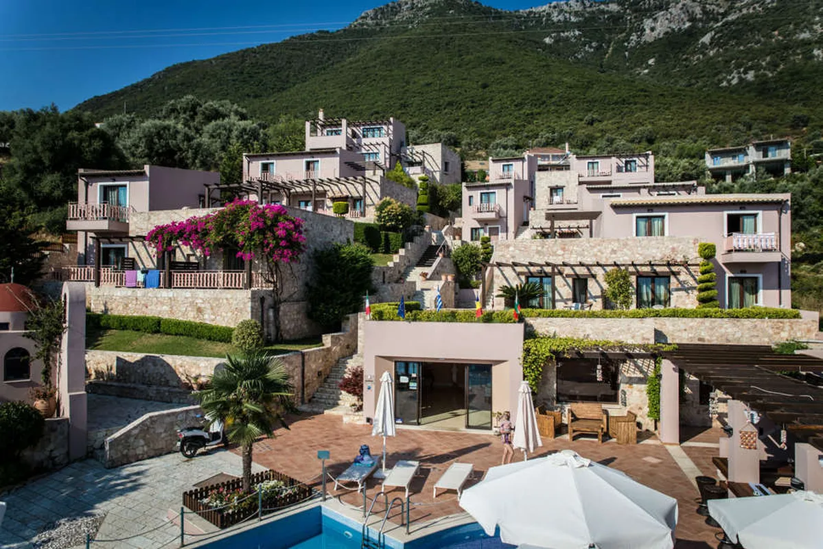 Tesoro Hotel Nikiana — hoofdfoto