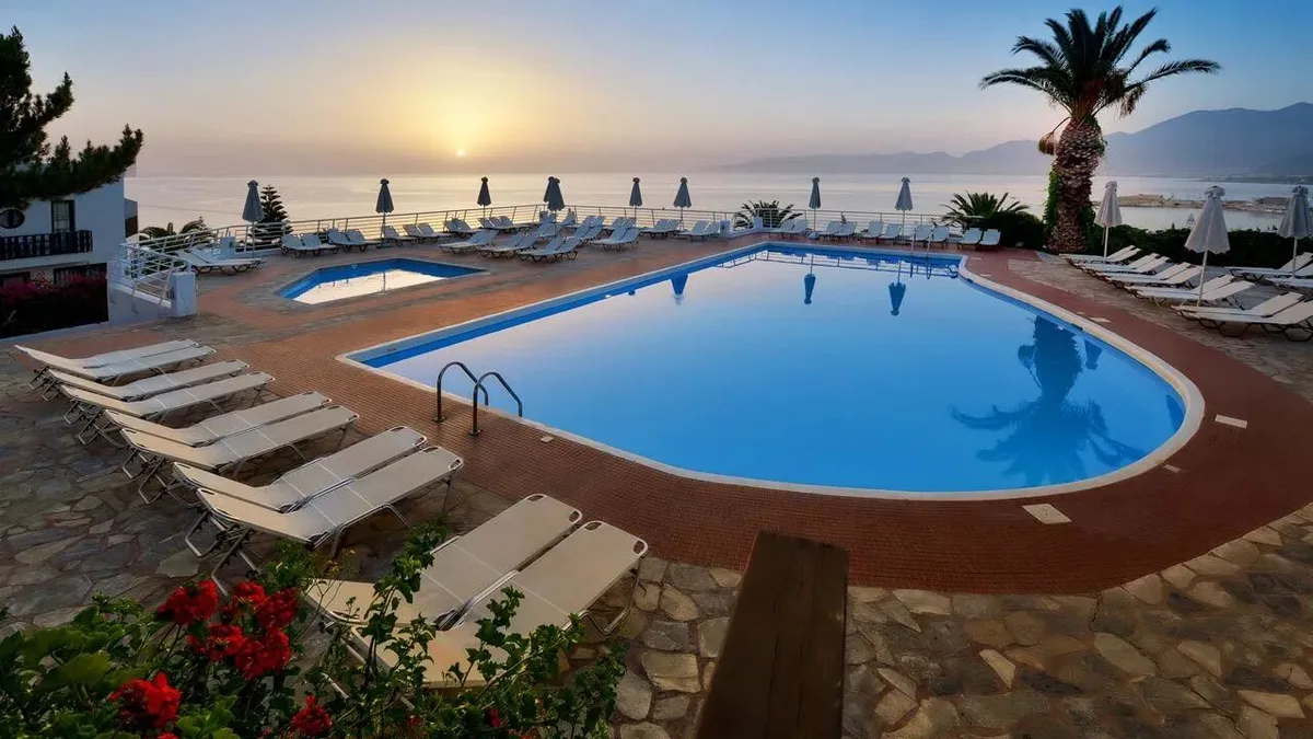 Hersonissos Village Hotel & Bungalows — hoofdfoto
