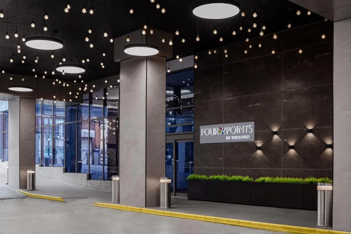 Four Points by Sheraton Flushing — hoofdfoto