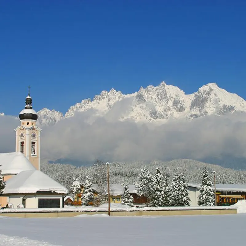 Kaiserhotel Kitzbüheler Alpen — hoofdfoto