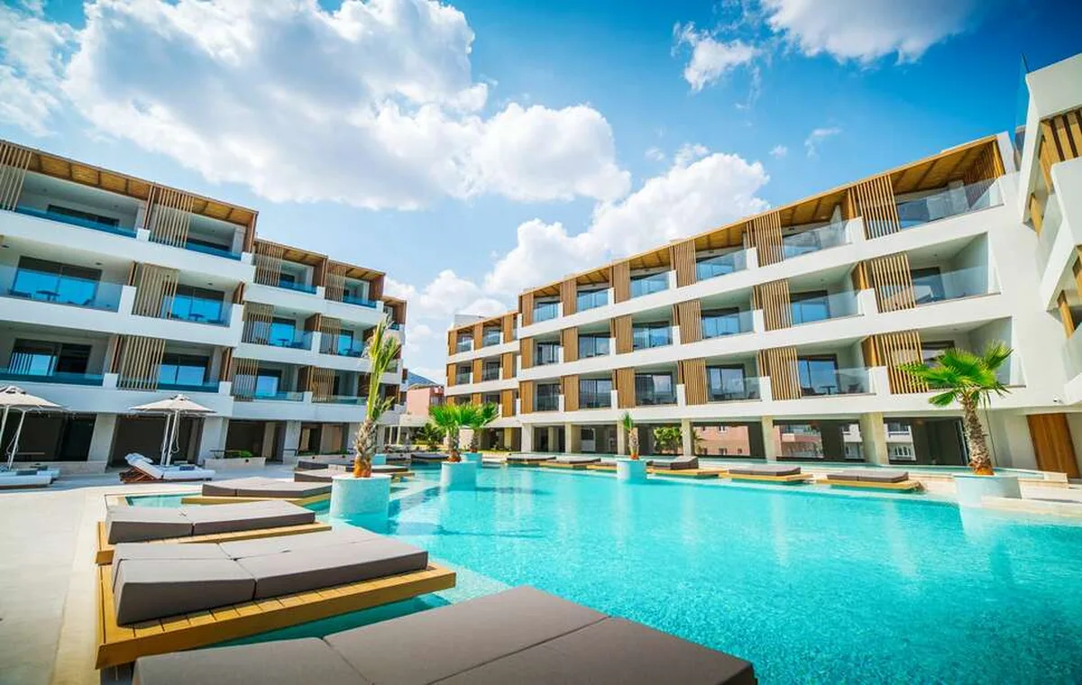 Fly & Go Akasha Beach Hotel & Spa — hoofdfoto