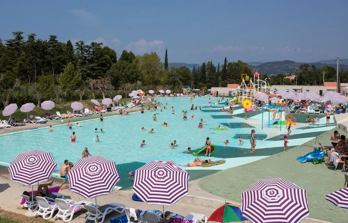 Sisan Family Resort — hoofdfoto