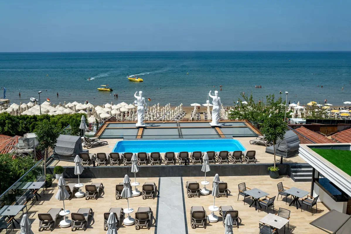 Simus Beach Hotel — hoofdfoto