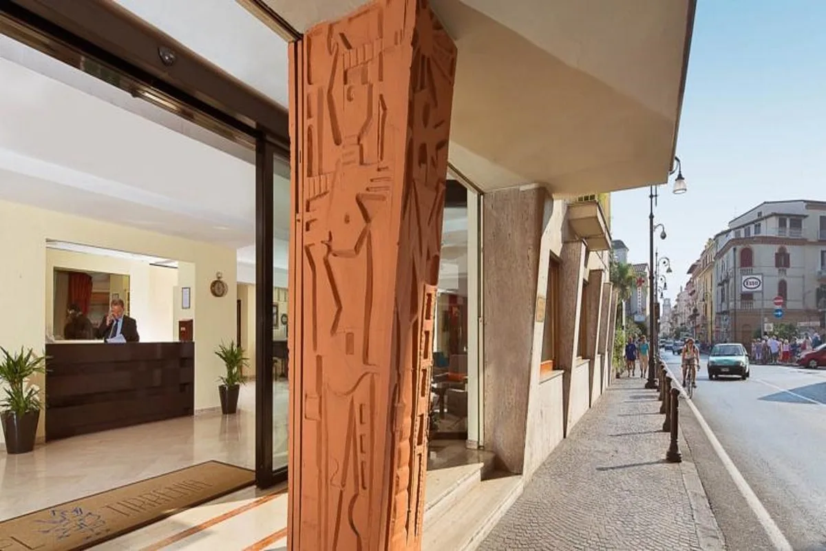 Hotel Tirrenia — hoofdfoto