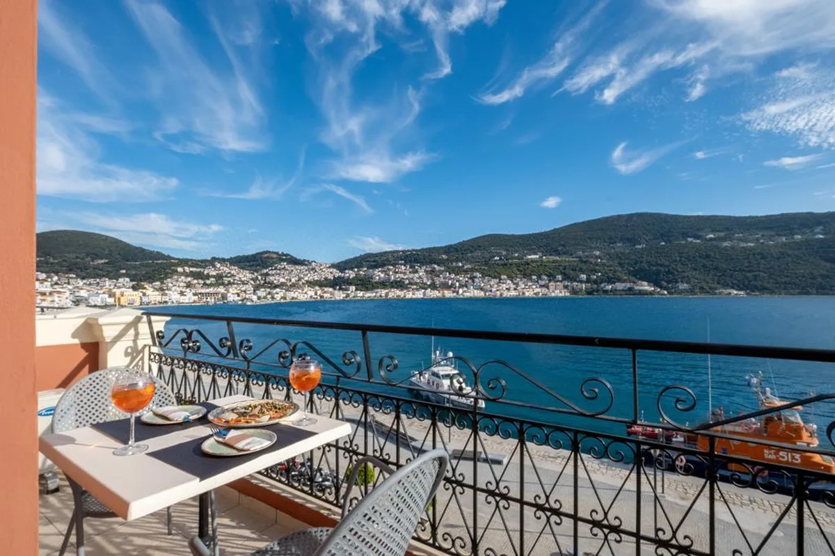 Samos City Hotel — hoofdfoto