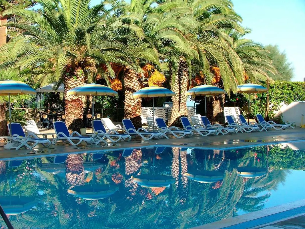 Tourist — hoofdfoto