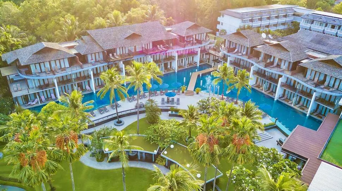 Holiday Ao Nang Beach Resort Krabi — hoofdfoto