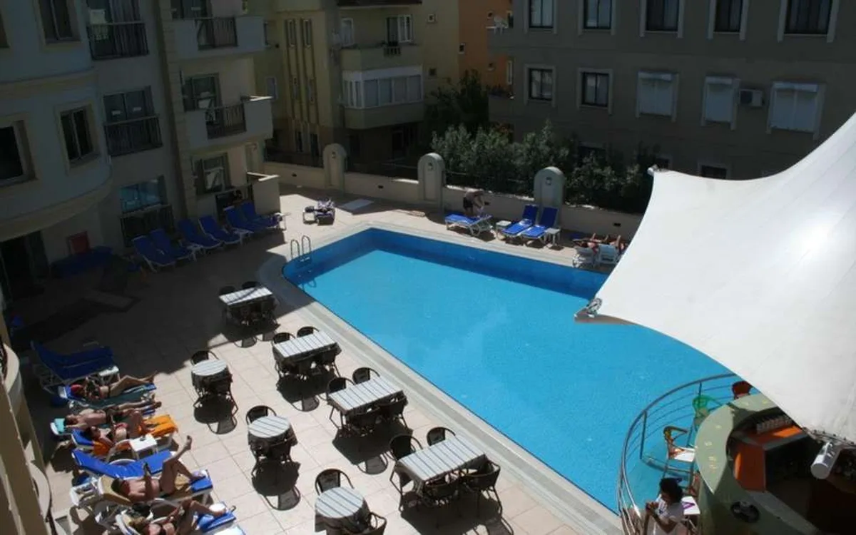 Club Karakas — hoofdfoto