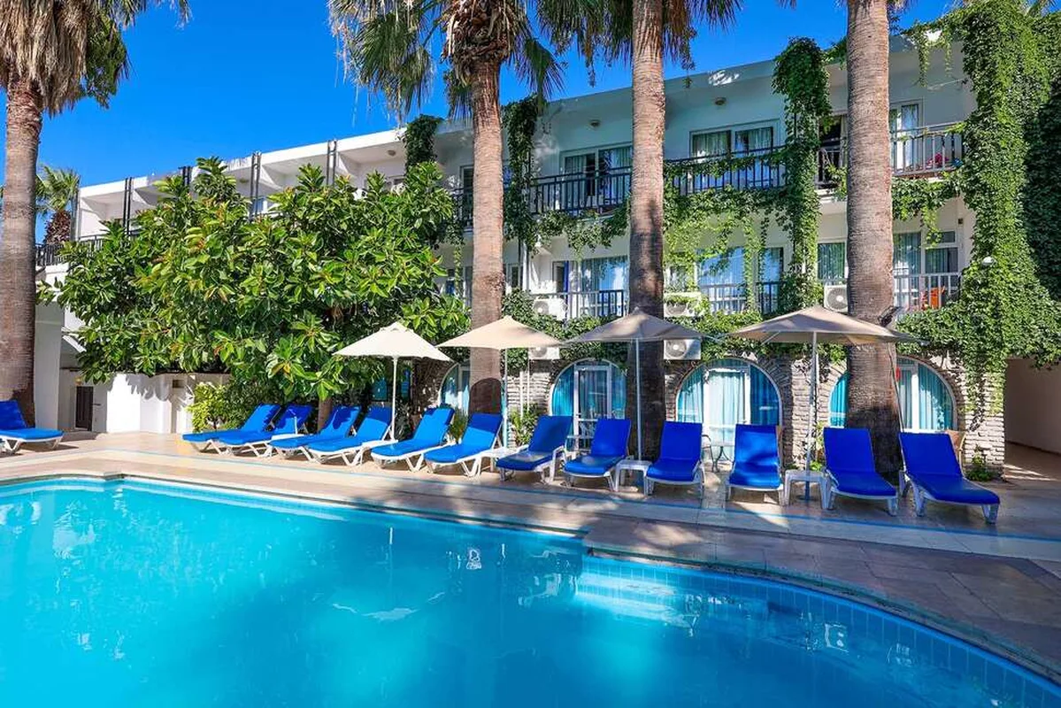 Sami Beach Hotel — hoofdfoto