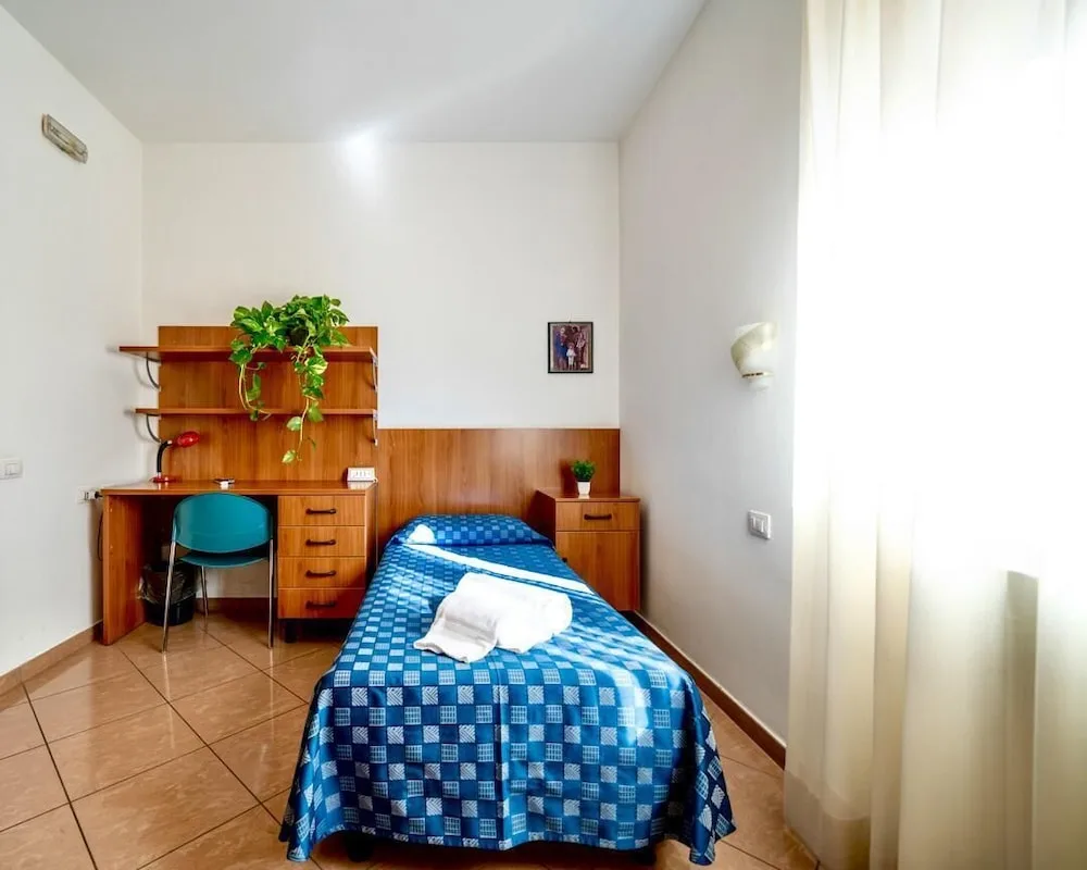 Nazareth Residence, hoofdfoto