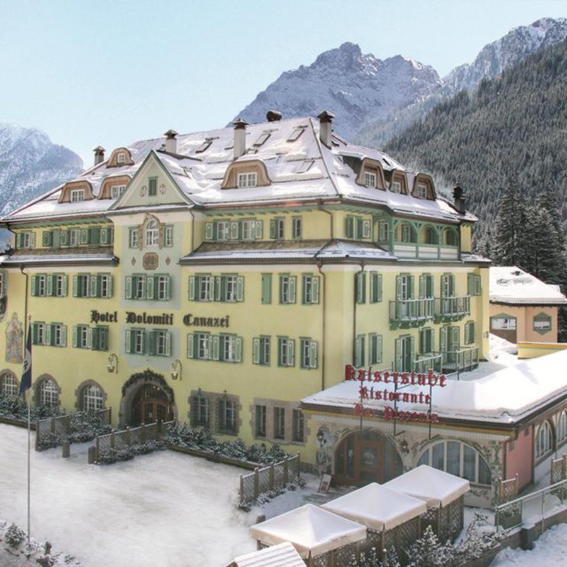 Schloss Hotel Dolomiti — hoofdfoto