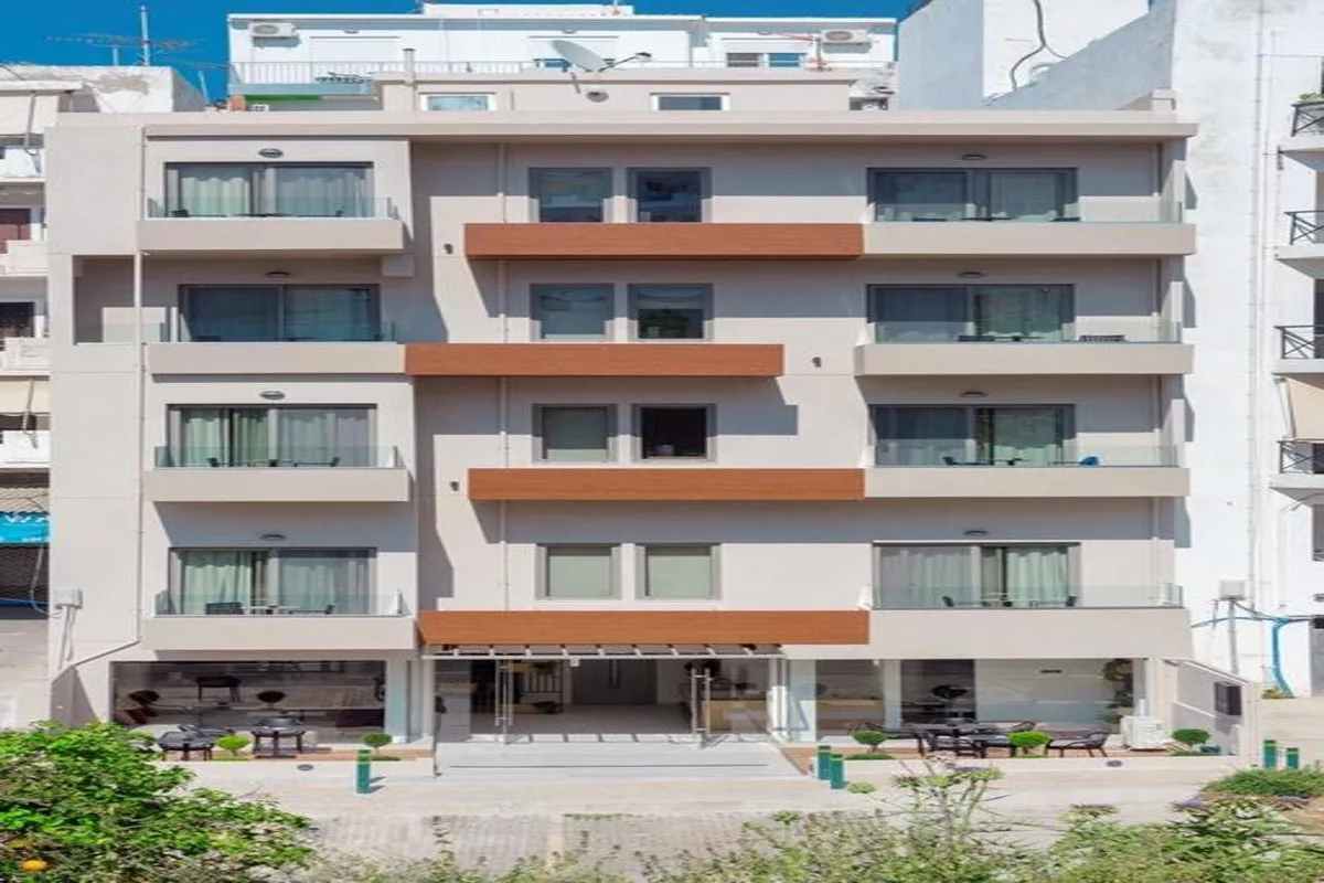 The City Hotel & Suites — hoofdfoto