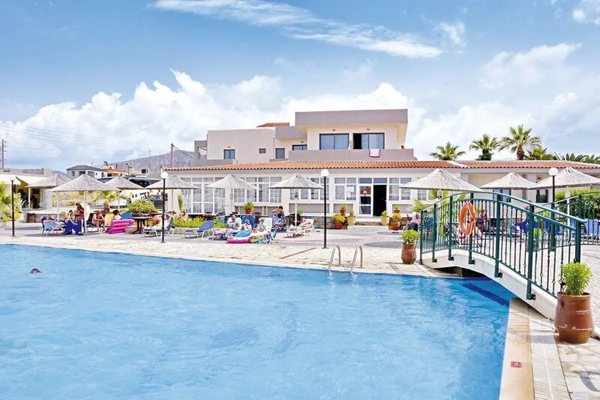 Kalia Beach Hotel — hoofdfoto