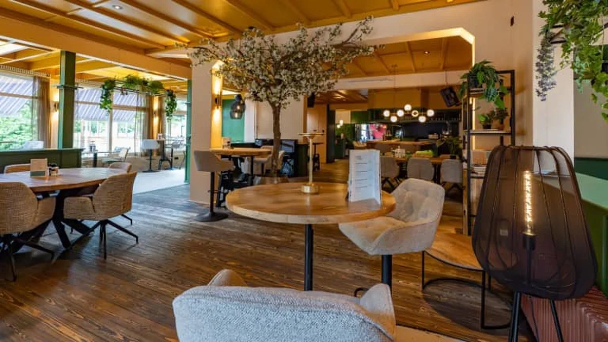 Hotel en Restaurant van Saaze — hoofdfoto