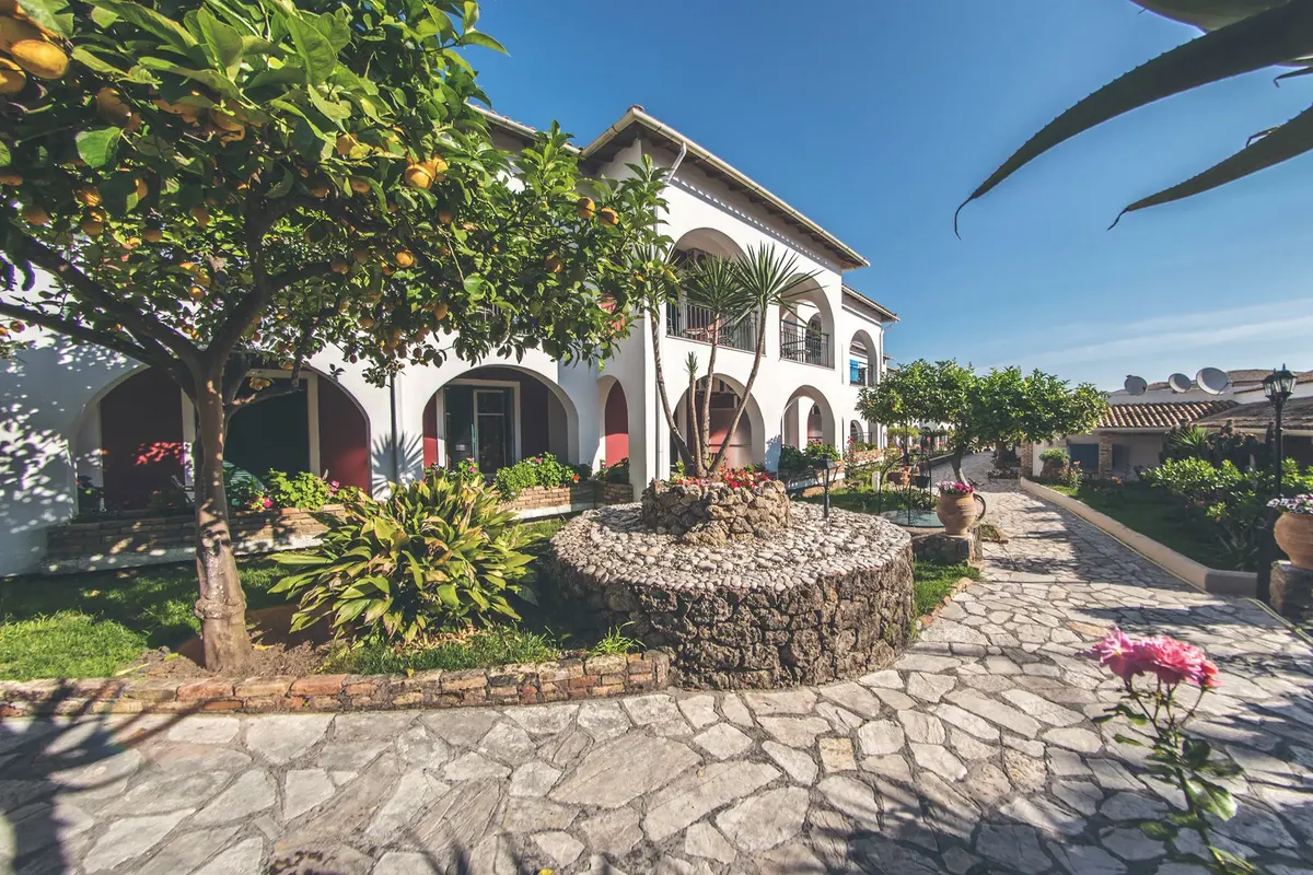 Iliada Beach — hoofdfoto