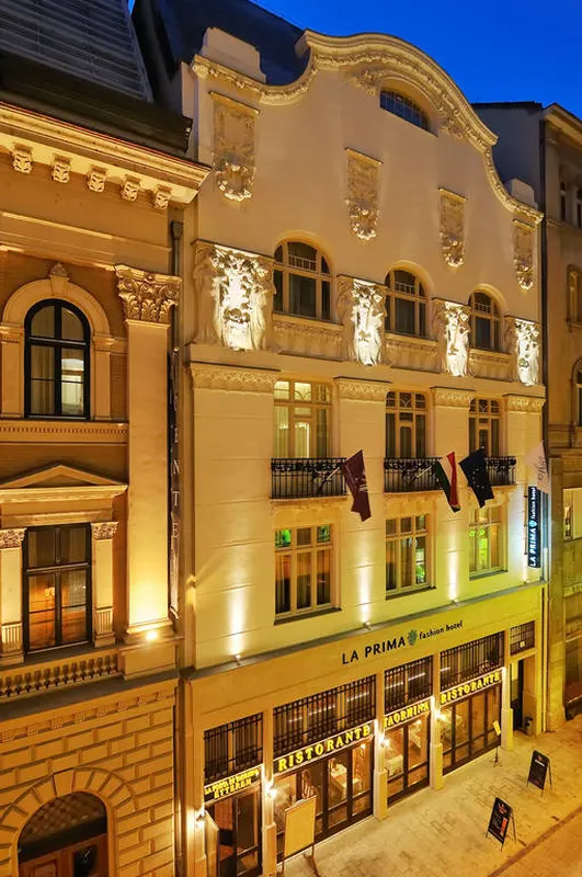 La Prima Fashion Budapest — hoofdfoto