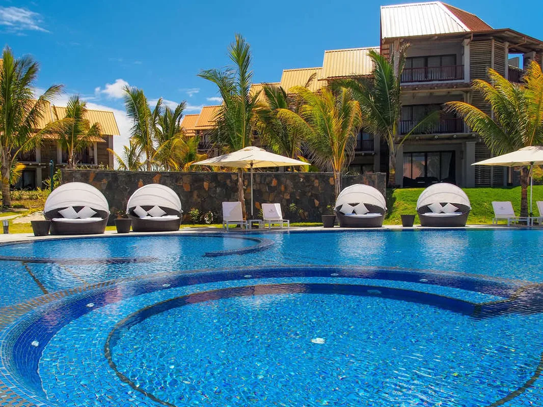Crystals Beach Resort Belle Mare — hoofdfoto