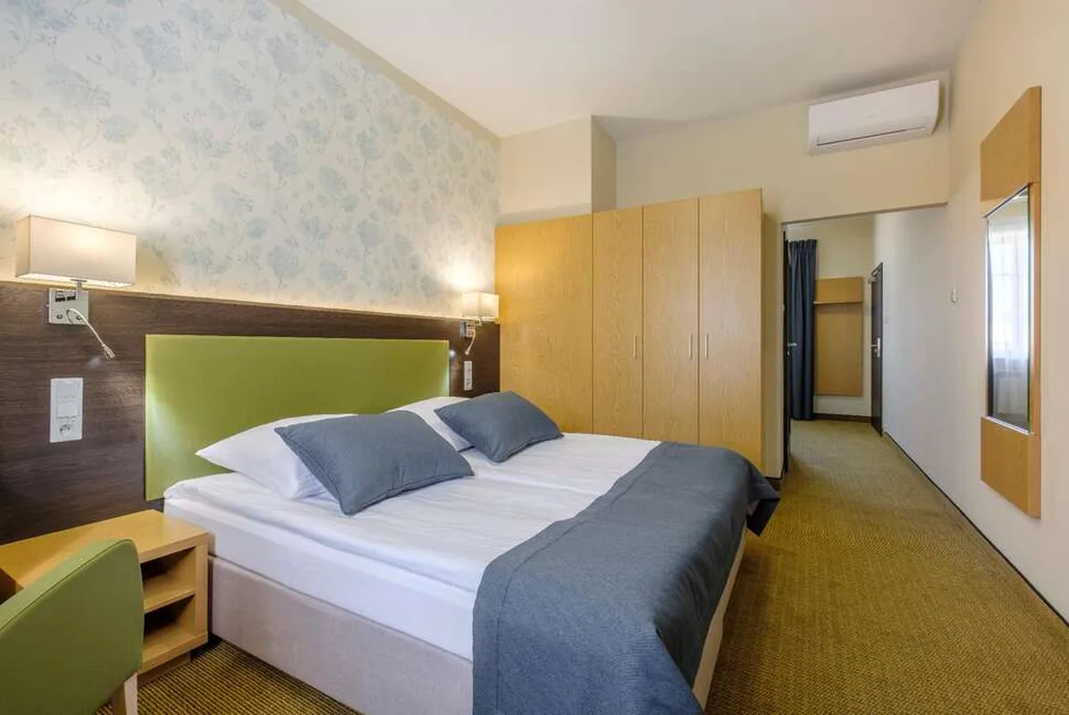 Hotel Reytan — hoofdfoto