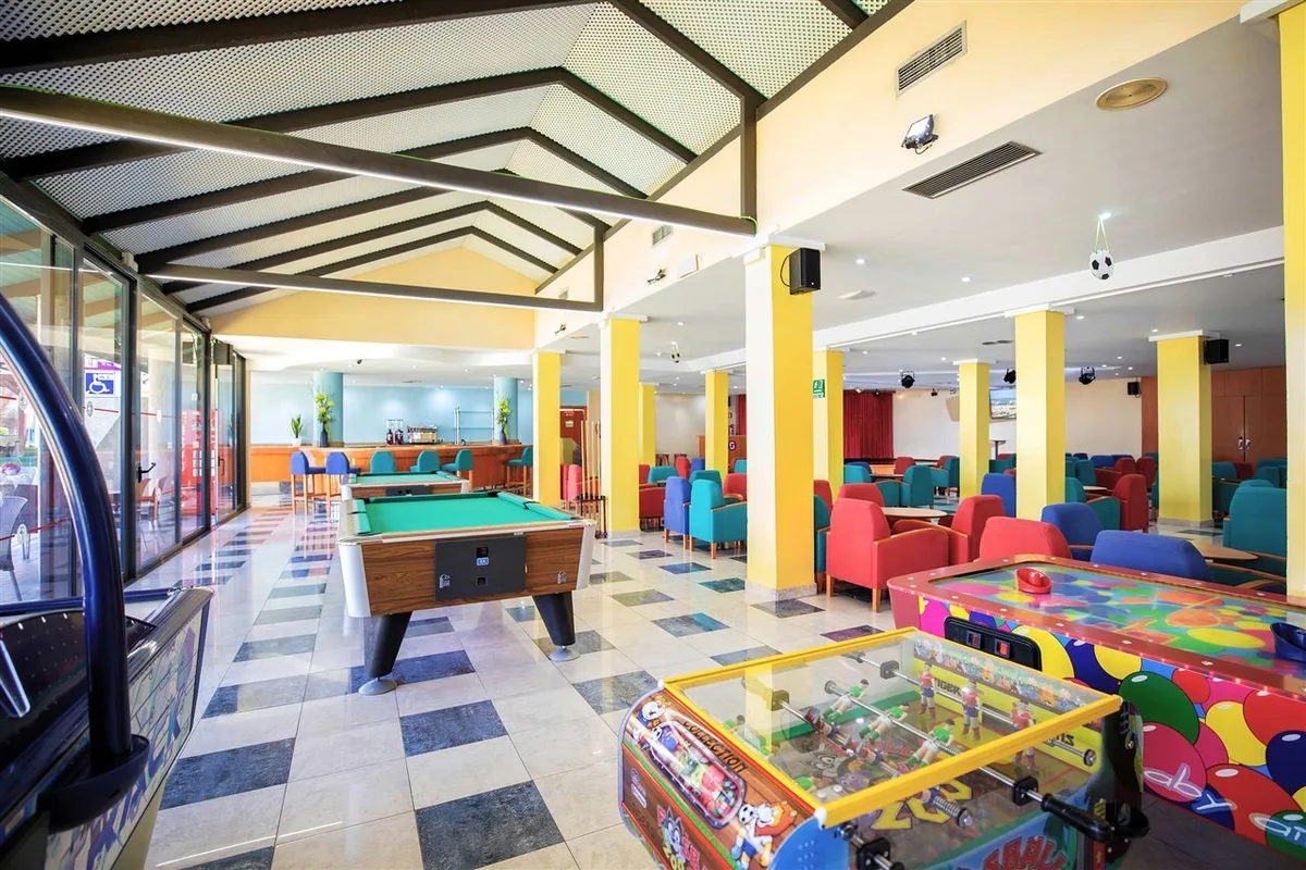 Hotel Servigroup Pueblo Benidorm — hoofdfoto