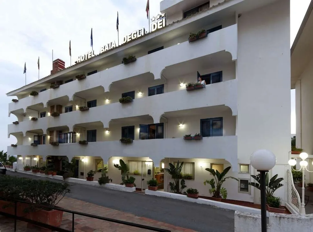Hotel Baia Degli Dei — hoofdfoto